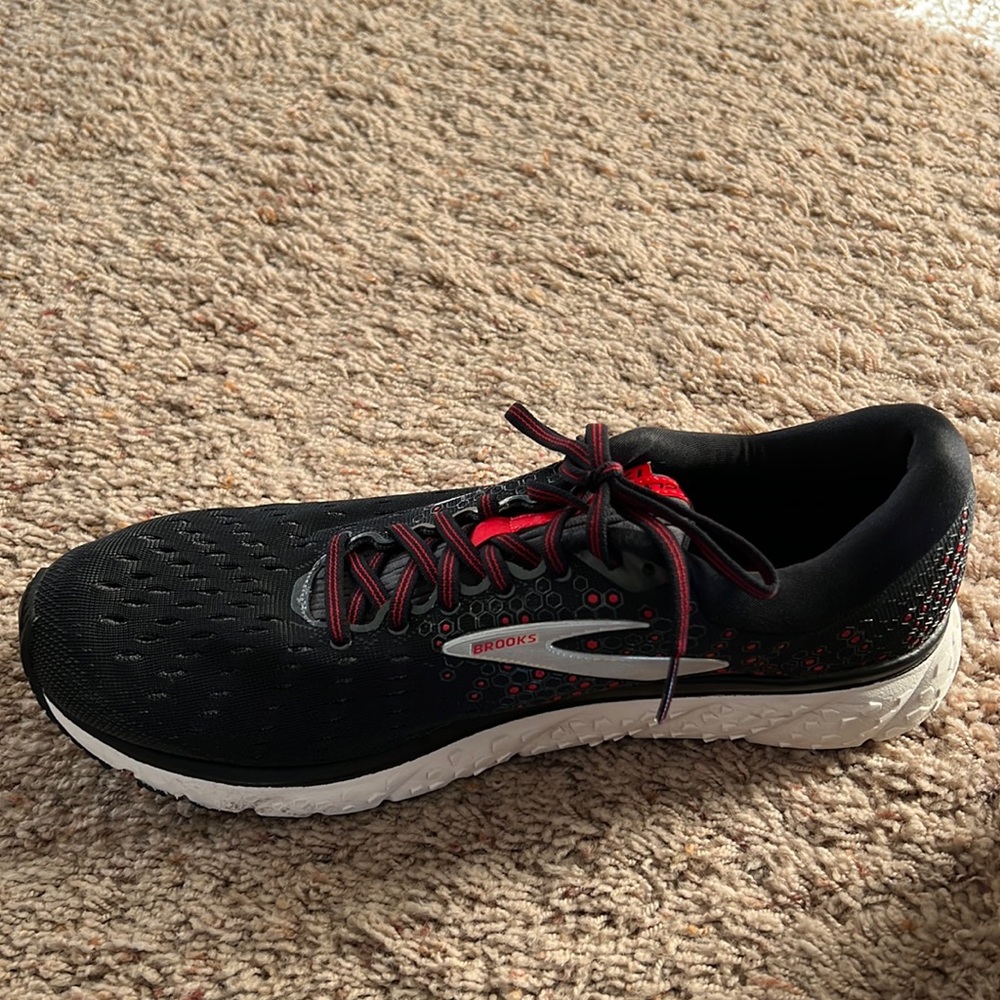 Brooks Glycerin 17 running shoes  mens 11